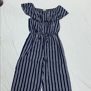 Blue and white romper with ruffled sleeves